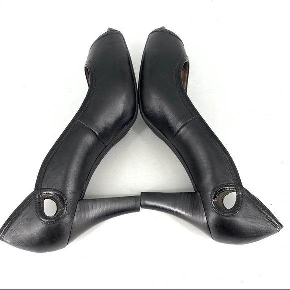 Sofft Women 9.5 High Heels Black Leather Peep Toe Slip On Shoes Career Pumps - Picture 8 of 10